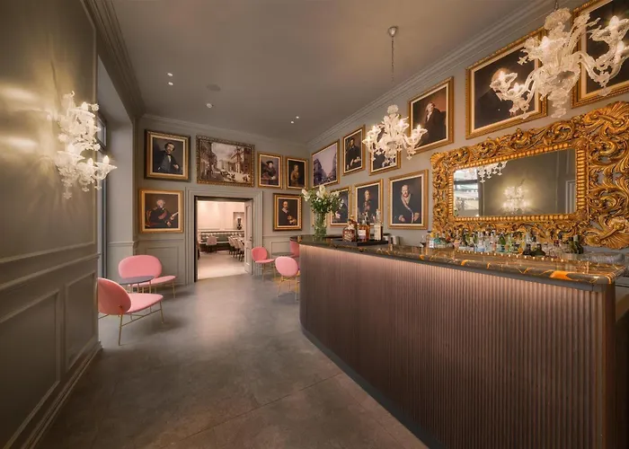 World Casati 18Albergo